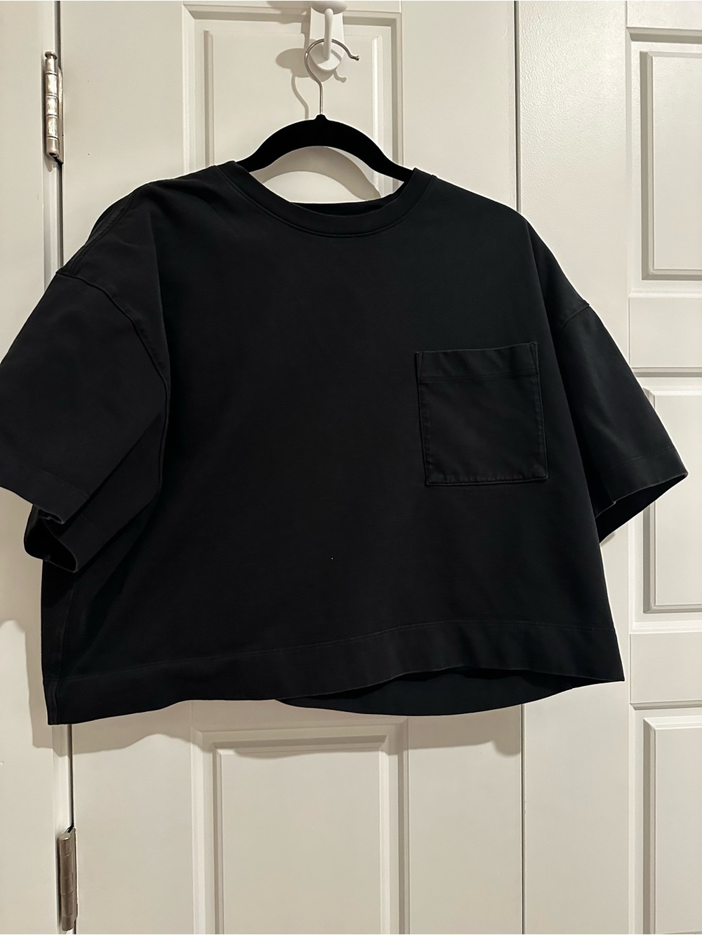 Athleta Black Cropped Pocket Tee